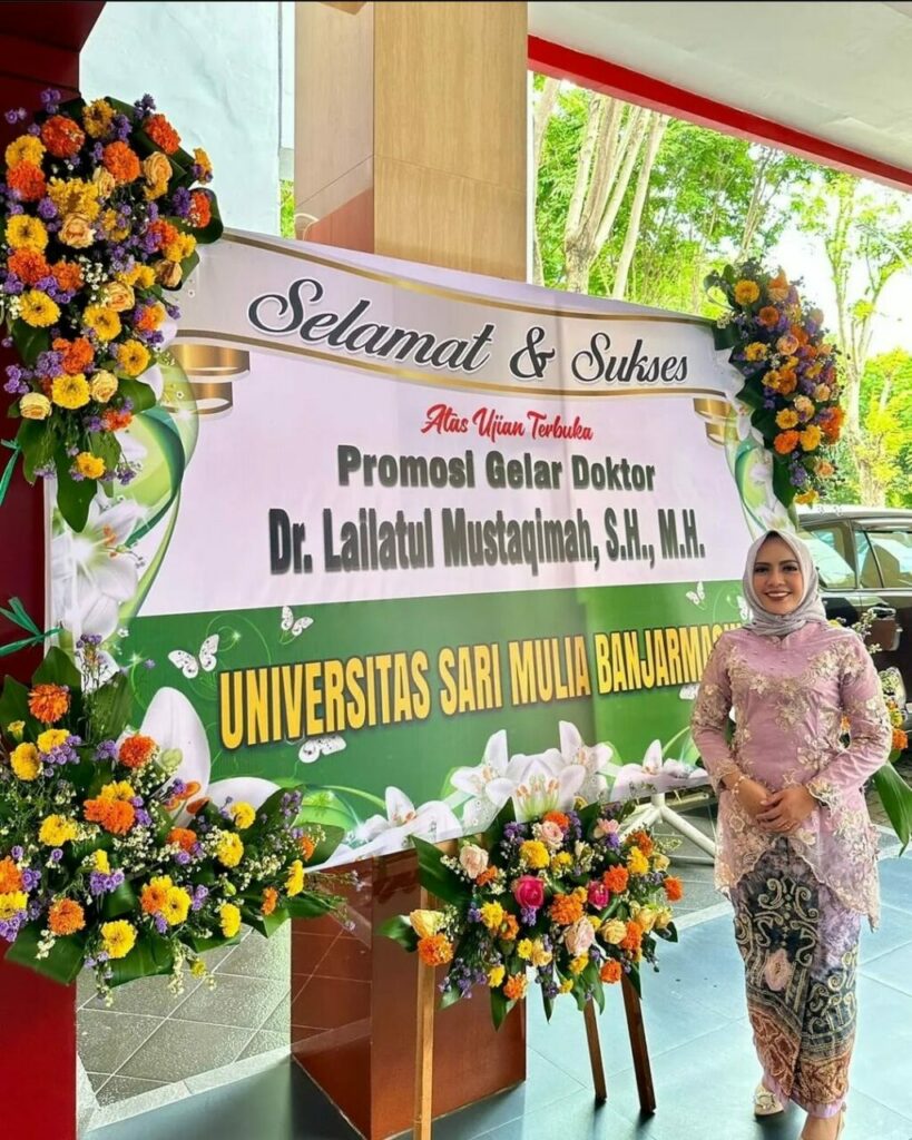 Dosen Prodi Hukum UNISM Ibu Dr. Lailatul Mustaqimah, S.H., M.H. Meraih ...